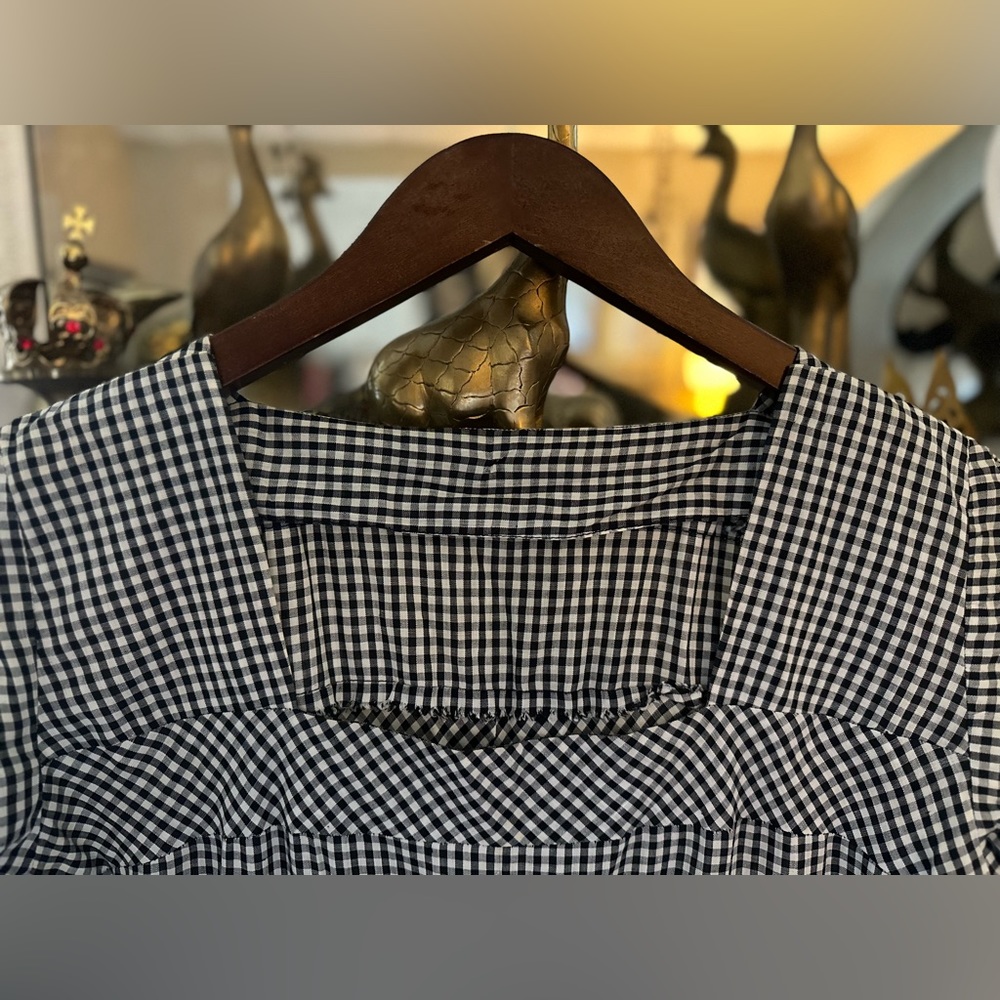 Vintage fitted black and white checked dress. - Picture 3 of 5